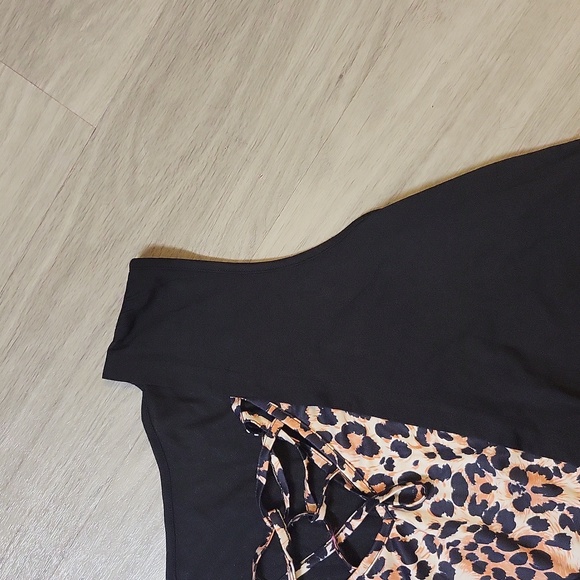 Top - Picture 3 of 7